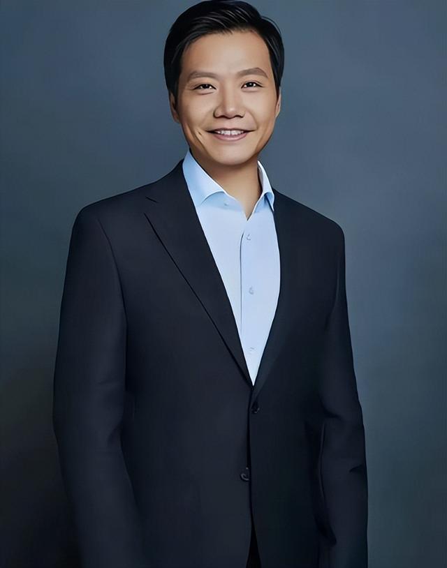 风向变了？官媒接连锐评，没给雷军留一丝体面，董明珠话有人信了
