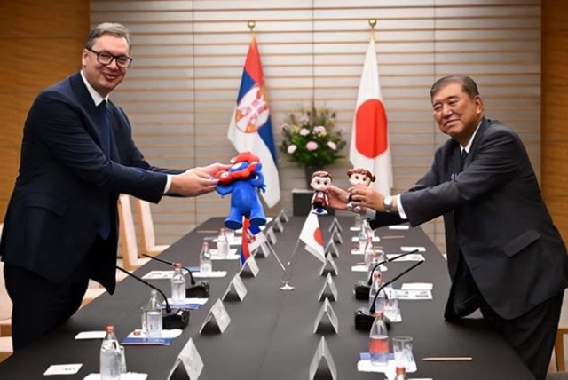 塞尔维亚总统武契奇为何访问日本