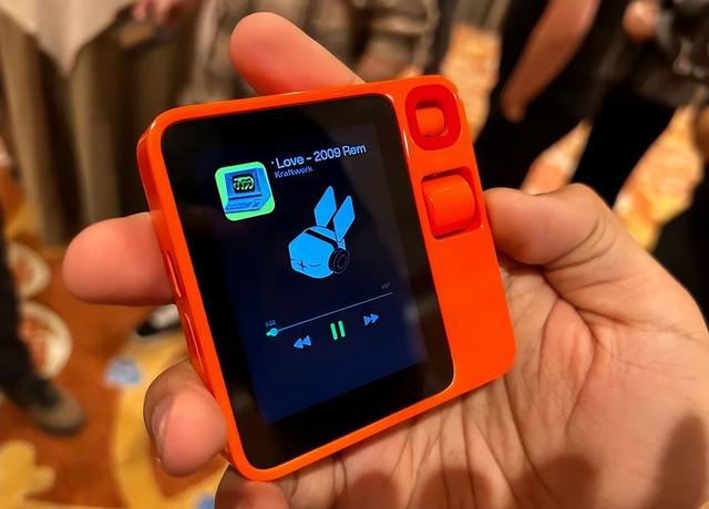 利润率堪比iPhone！曾被手机淘汰的录音笔，如今靠AI两年卖百万台