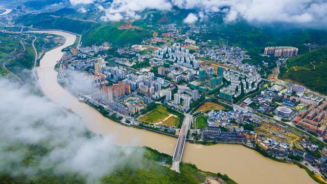 避寒云南目的地太多，究竟如何选择？