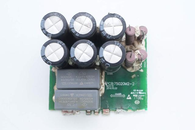 重达18斤的大块头，内部全是灰，麦格米特15kW充电模块拆解