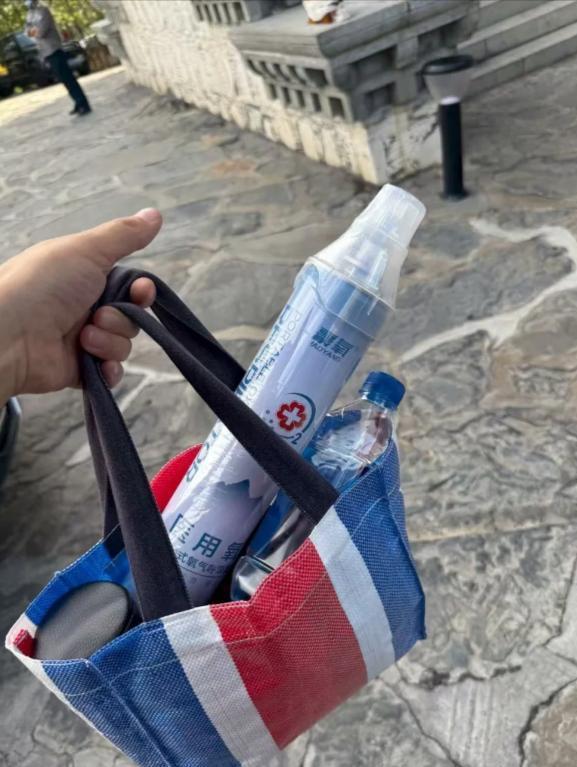 霍震霆没想到，自己千辛万苦给霍启刚找的媳妇，竟狠狠“拿捏”他
