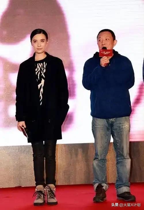 “陪睡上位、知三当三、风流成性”，44岁的宋佳究竟是什么样的人