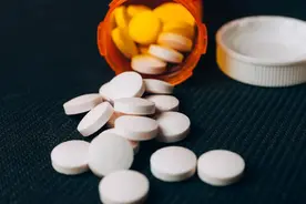 长期吃二甲双胍，小心它这个副作用！图片