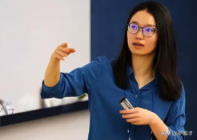 韦东奕没想到，2026刚开始，官媒高调官宣王虹喜讯	，终于等到这天