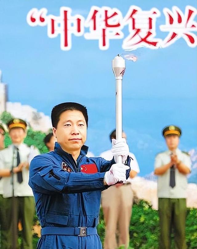 杨利伟夫人温柔美丽，被婆婆一眼看中，为丈夫放弃工作毅然随军！
