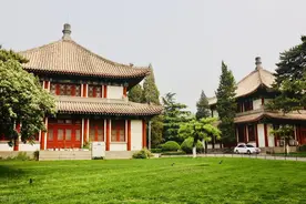 我国大学文科专业的排名，北京大学第一，武汉大学第五图片