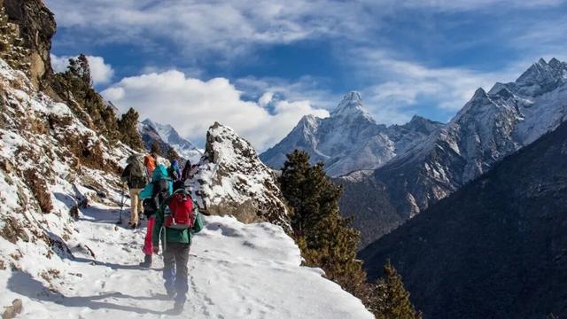 跨年去这个小国徒步，居然比国内还便宜？