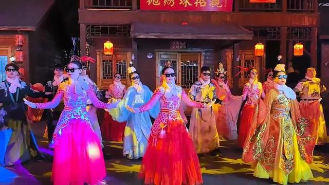 冲！振兴小镇开启“8天狂欢”！