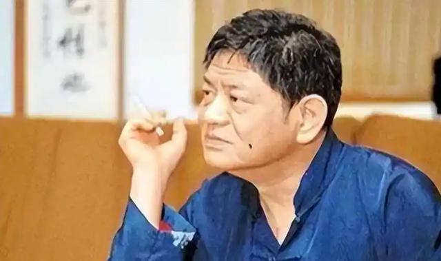 100多位情妇，包养费上亿元	，9女同床却落得个凄凉下场、人财两空