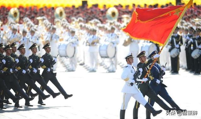 李在明拒绝出席中国阅兵，王毅挂断电话，送了韩国一句话