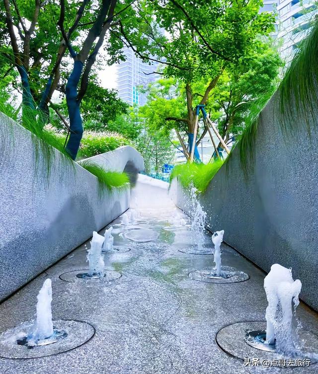 成都市区5大耍水公园，超级清净，还有沙滩，公共交通可直达！