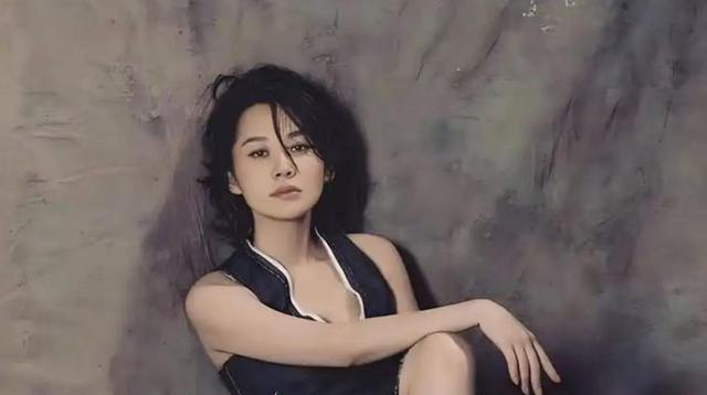 她一生 “风流成性	、老少通吃	”，撩汉无数，现如今57岁却依旧单身