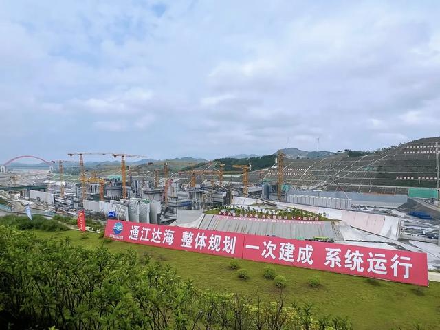 平陆运河抄近道入海，从南宁到钦州，可通航5000吨轮船