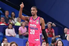 NBA最新选秀模拟：老鹰状元签选择萨尔，湖人55顺位选布朗尼图片