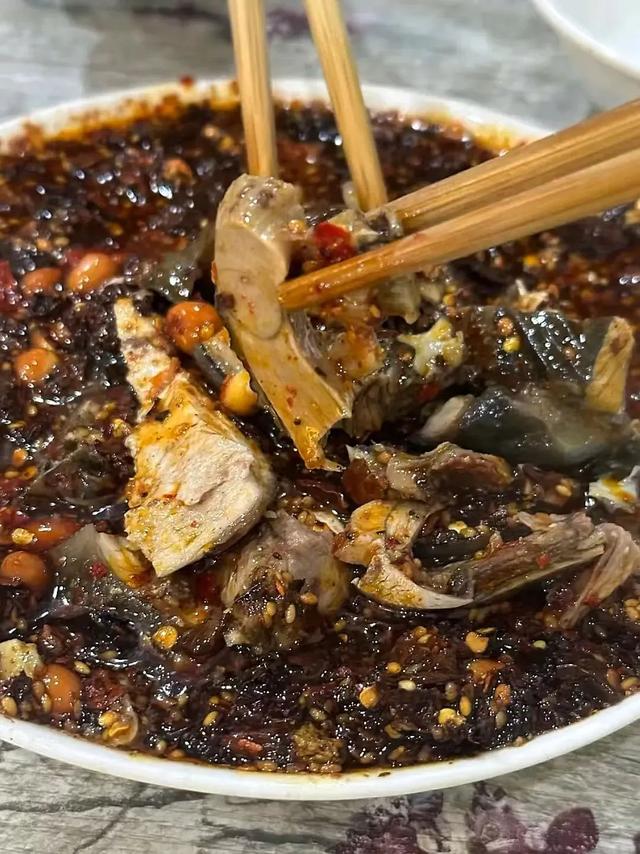当天来回！动车40min直达冷门吸氧地，竹海徒步戏水钓鱼！物价感人、地道风味好吃到爆！