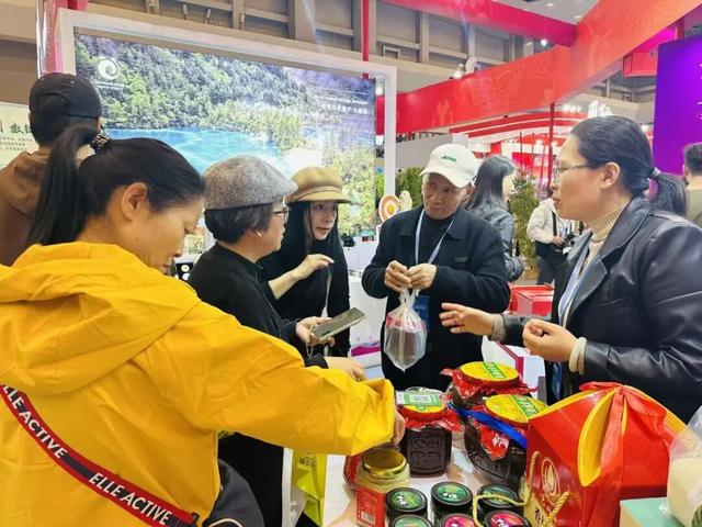 大竹文旅精彩亮相第九届中国西部旅游产业博览会