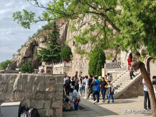 登上响堂山,让我阵阵心痛
