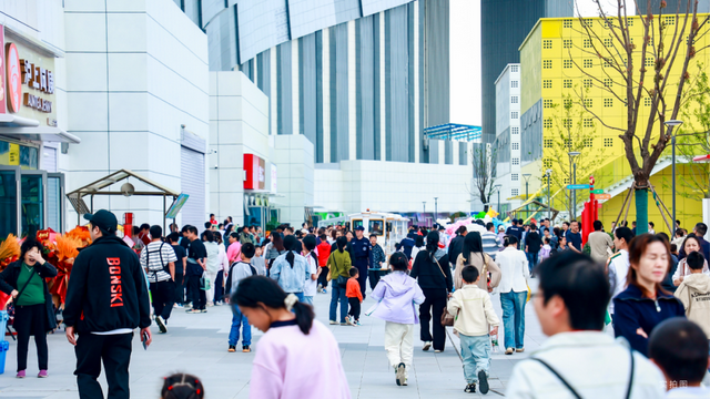 奥特莱斯领衔！7大品牌官宣入驻武汉城建·甘露山文创城