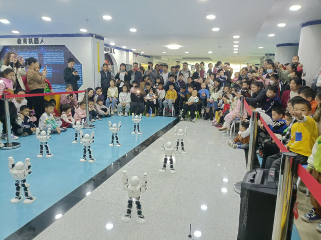 持续5天，韶关这么过节！顶流到场、跳蚤集市、汉服打卡……