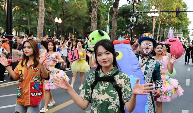 热闹非凡！火爆依旧！就在长春新民大街
