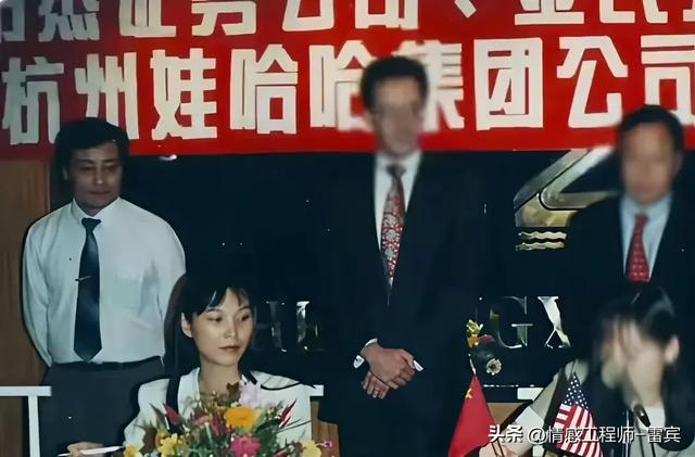 哇哈哈老员工谈杜建英：宗庆后得力助手想追她，恳求宗留下她