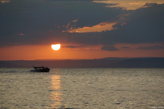 老两口自驾昆明：一湖一城，一碗米线就值了
