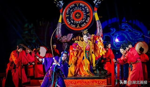 【知音湖北】烟花、战袍、光影魔法，一键解锁朋友圈新皮肤！（湖北夜游指南三）