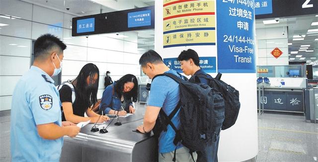 1300万外国人涌入中国，地铁、胡同、餐厅挤满老外，真的是好事吗