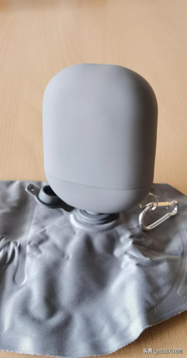 便携式充气U型枕的使用方法