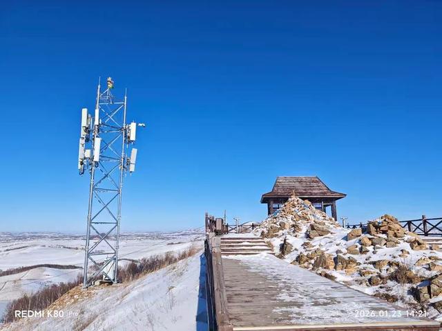 游览乌兰布统影视外景基地