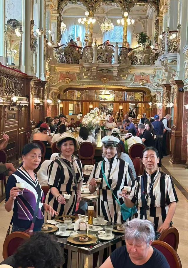 王林平随笔《打卡纽约咖啡馆》