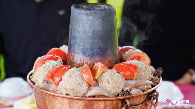 跟着“川超”游米易：上半场看球赛火热开zua 下半场享暖冬慢生活