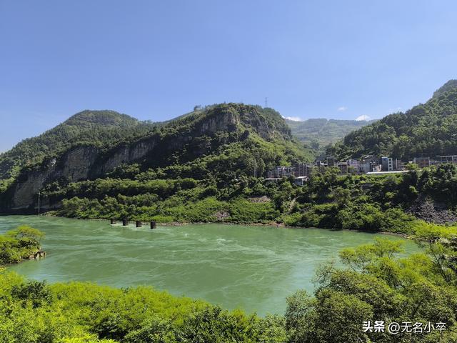 来广西旅游，别只知道桂林了，这个地方的山水一点也不逊色