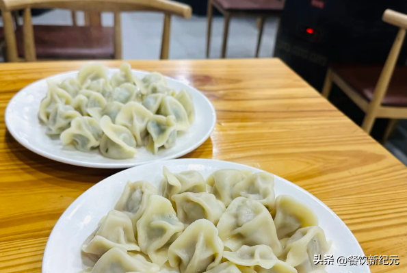 湖南女孩不听劝，辞职开水饺店，开业4个月亏20万，无奈痛心关店