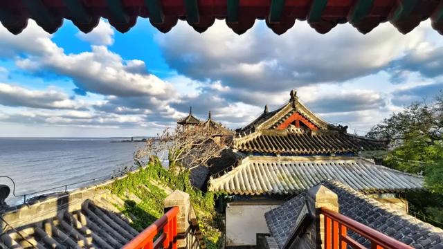 诸君，重阳来此登高赏景可好