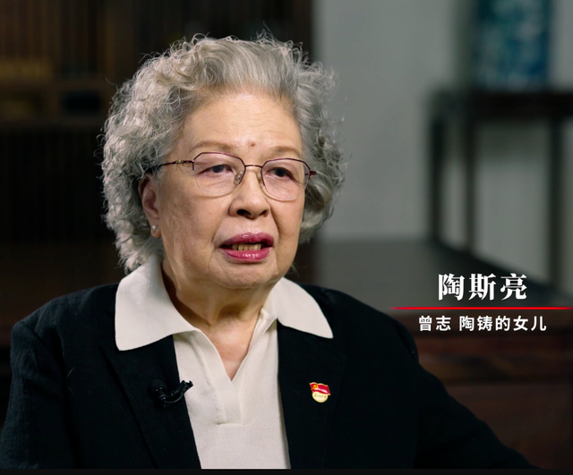 江西干部学院保安石草龙：爷爷是革命烈士，奶奶是前中组部副部长