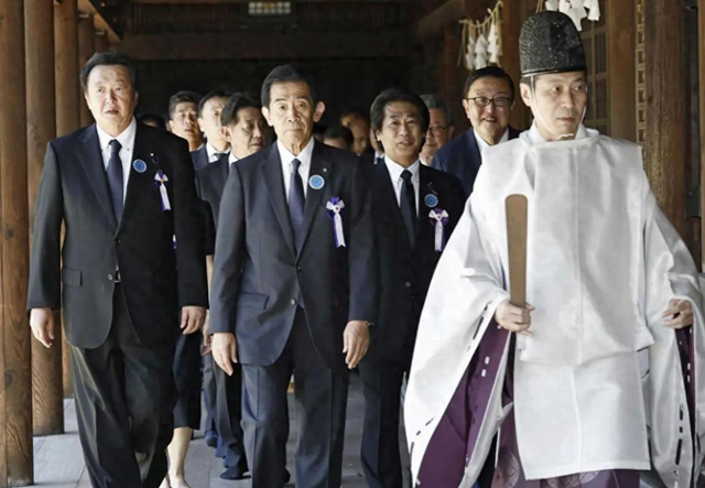 日本呼吁不要参加北京阅兵，官媒怒批：德国曾下跪，日本做了什么