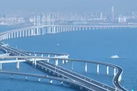 省委书记抓推进，青岛攻坚抓落实！大项目“赶进度”，青岛重塑城市框架图片