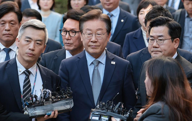 韩国特使团抵达北京，下飞机后的第一句话意味深长，中方回应则十分干脆