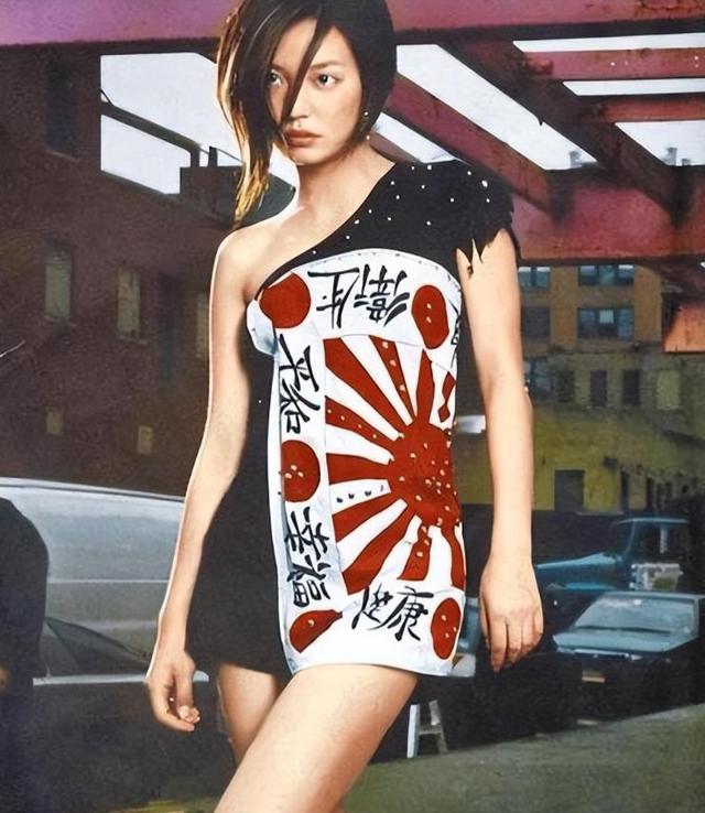 拔出萝卜带出泥！49岁赵薇近况再曝，事业婚姻双失败，丑闻太恶劣