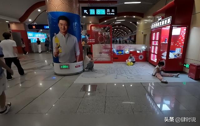 美国小哥第一次到中国 直接破防：我们的钱都花哪了？拿啥跟中国比