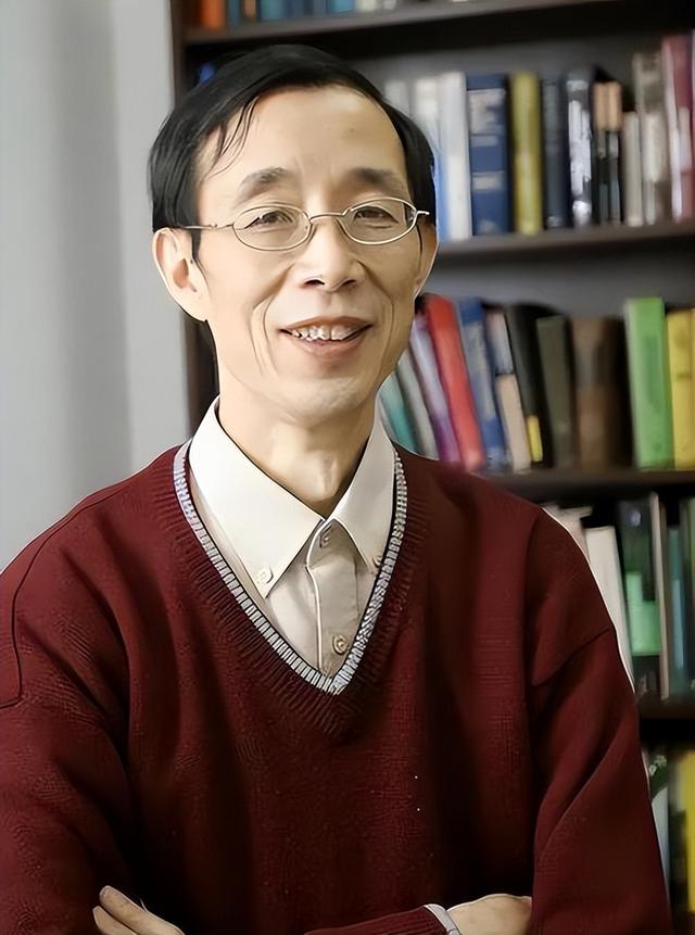 日本想搞法西斯复辟？特朗普当年隔空递话，为啥中国越强它越反华