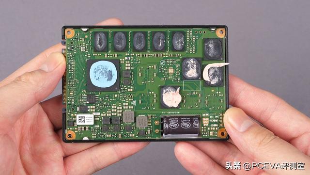 碾压级表现来袭！忆联UH812a 7.68TB企业级PCIe 5.0 SSD评测