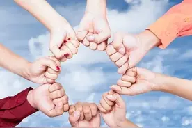 《致信头条好友们》图片