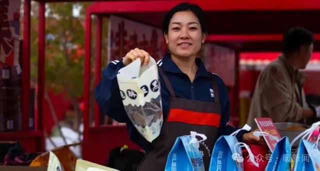 好玩、好吃、好逛！鄂尔多斯这里→