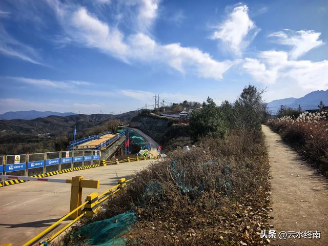 家家山景房！驱车直达白鹿原头这个村子，真是个晒暖暖的好地方