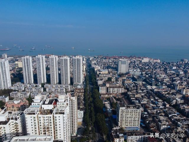 三亚和北海都去旅居过，实话实说，两者对比，我更喜欢北海这里