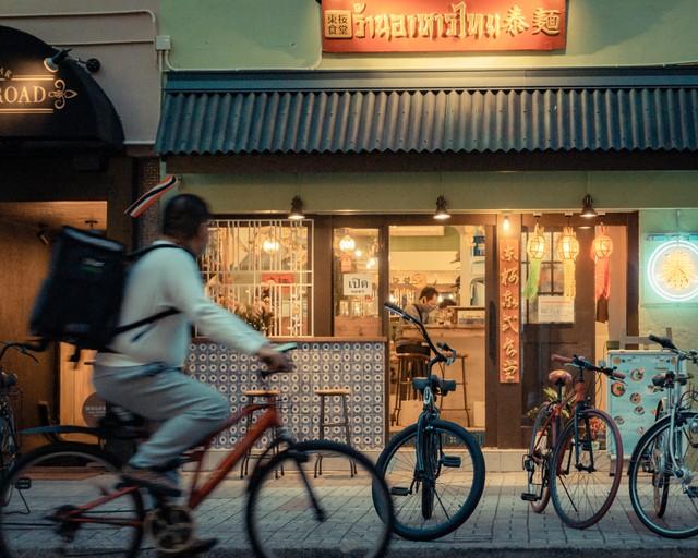 泰国人素质为何被全球游客点赞？这些细节藏着高质量生活的真相