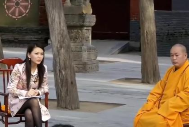 李湘不忍了！公开回应与释永信的真实关系，亲吻照的真相终于大白
